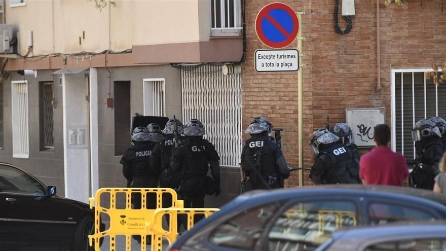 La familia del atacante de Cornellà estudia denunciar a los Mossos por &quot;actuación negligente&quot;