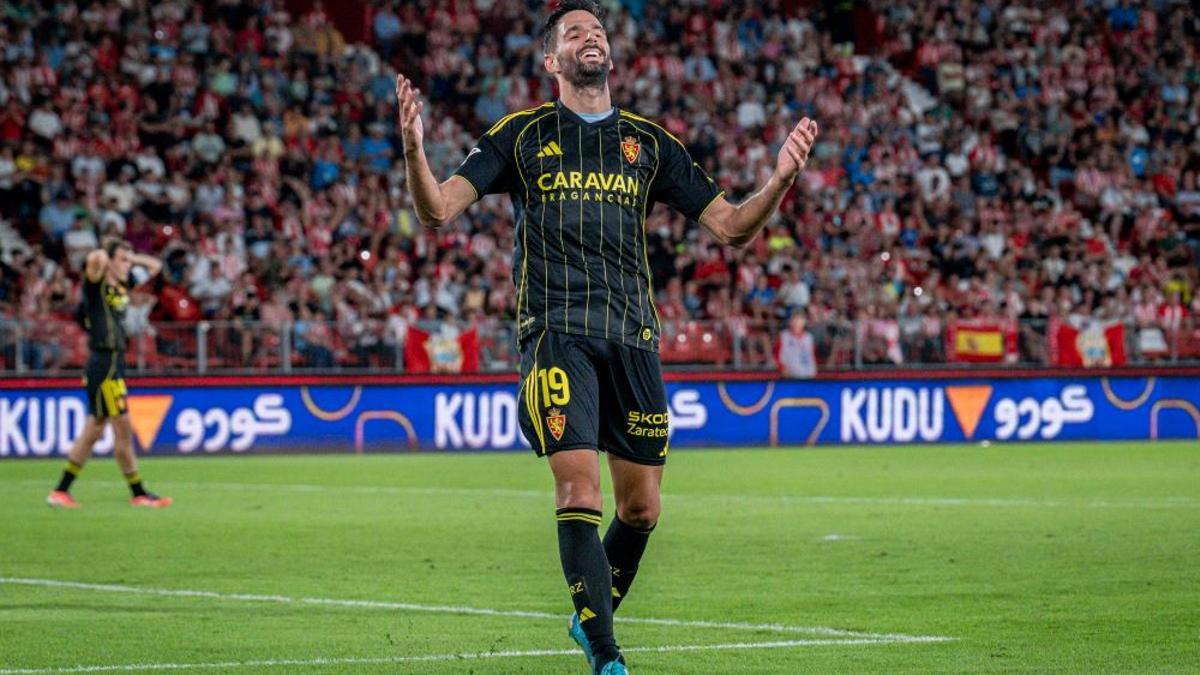 Kenan Kodro, en un partido con el Zaragoza en esta temporada.