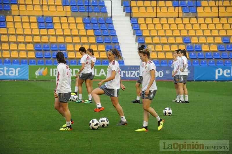 Entrenamiento de la Selección Española de fútbol femenina