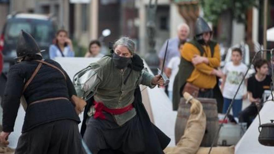 La festa va començar ahir a la tarda a la plaça Farners.