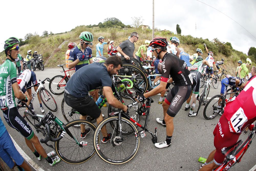 Caída masiva en la décima etapa de la Vuelta