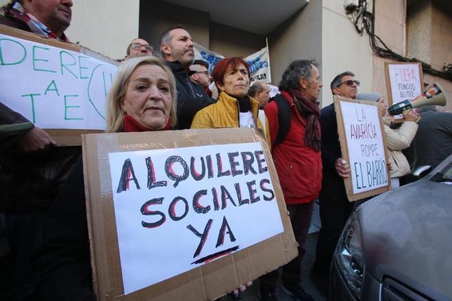 Desahucio de una pensionista y su hijo con discapacidad en Alicante