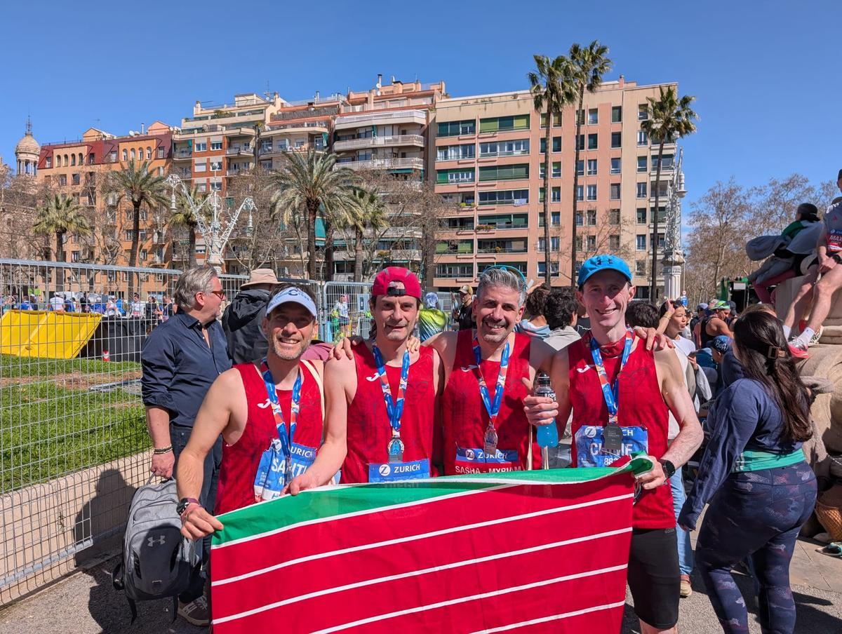 Expedición del Correcaminos del Duero en la Maratón de Barcelona