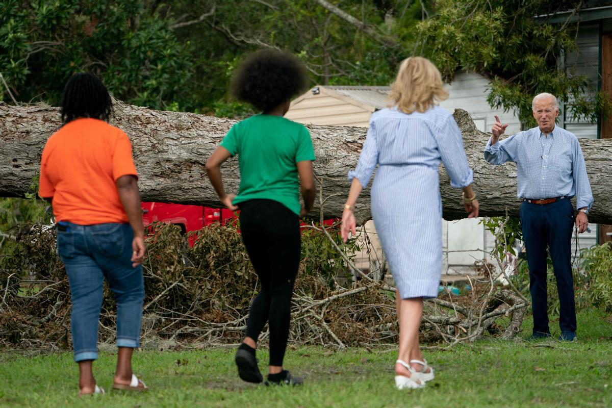 Biden visita a los afectados por el huracán Idalia en Florida