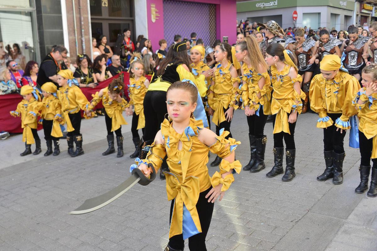 Un espectacular desfile infantil recorre las calles Un espectacular desfile infantil recorre las calles
