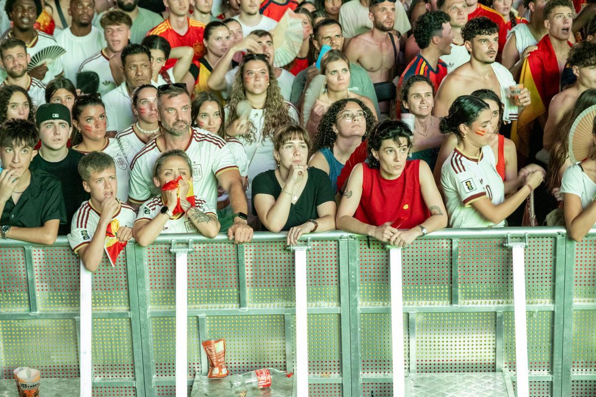 FOTOS | Así han vivido los aficionados la semifinal entre España y Francia desde Palma en Son Fusteret