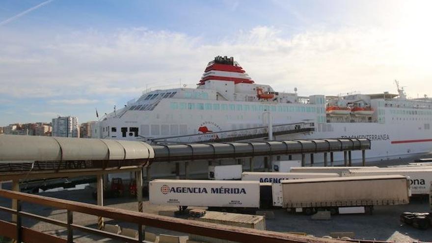 Imagen del nuevo buque Fortuny, que cubre desde el 1 de mayo la línea entre Málaga y Melilla. Es el nuevo Melillero