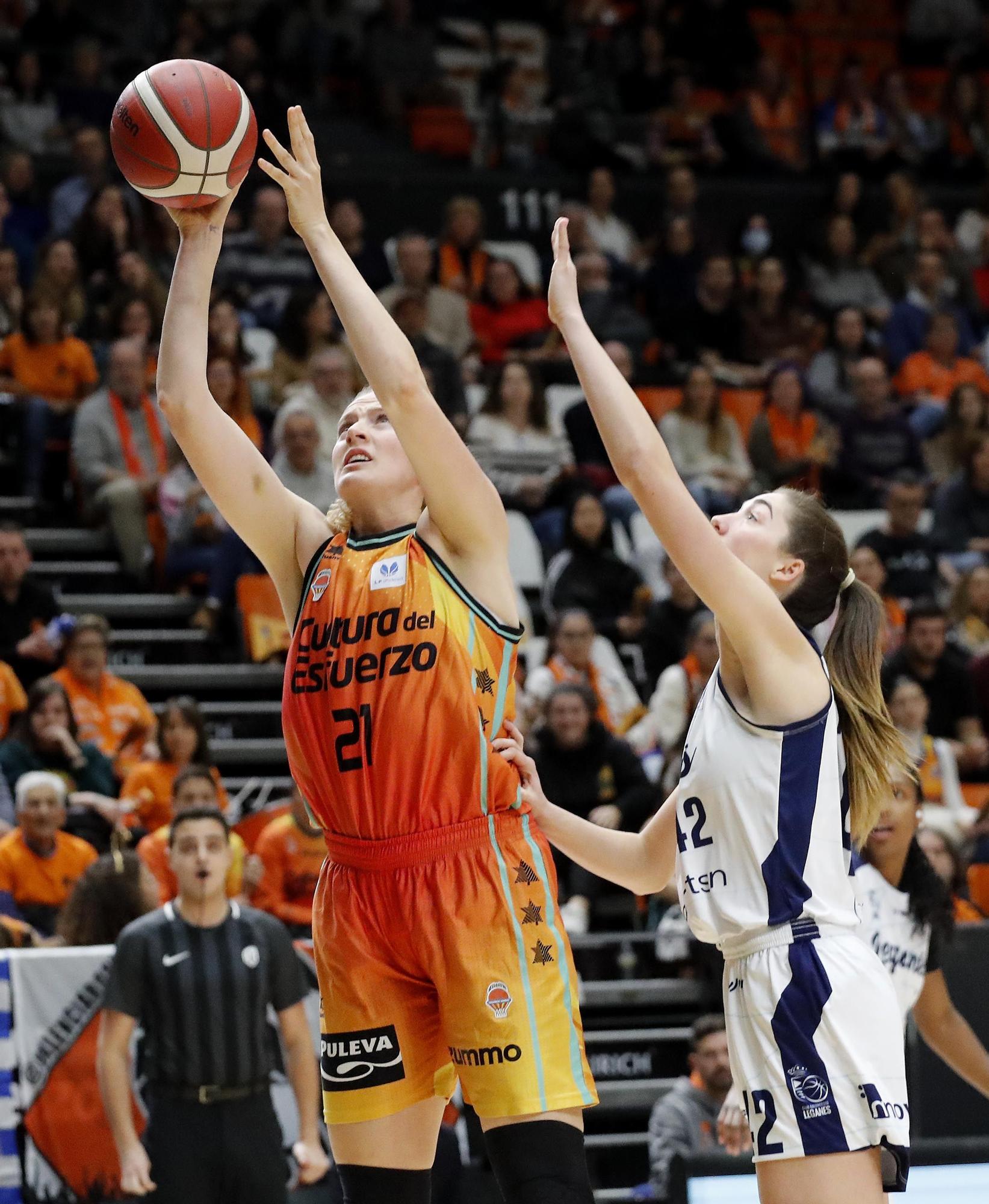 Las imágenes del Valencia Basket - TSN Leganés