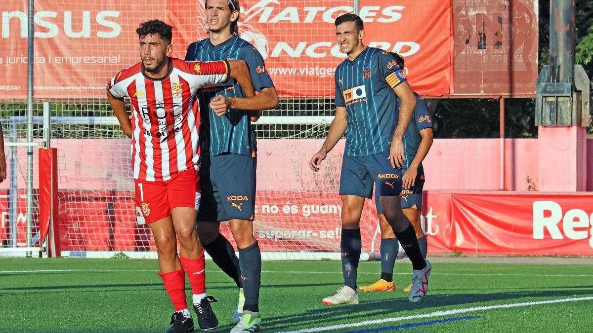 El davanter esparreguerí Álex Pachón ha donat la possibilitat d'assolir l'empat al CE Manresa amb el seu segon gol a la lliga