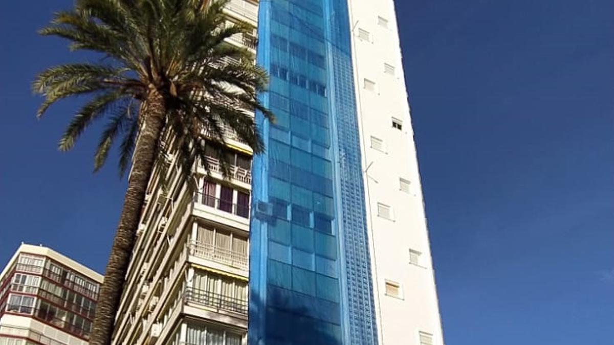 Fachada del edificio donde se produjeron los hechos en Benidorm