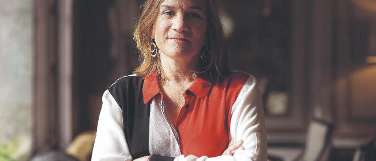 La escritora Tracy Chevalier.