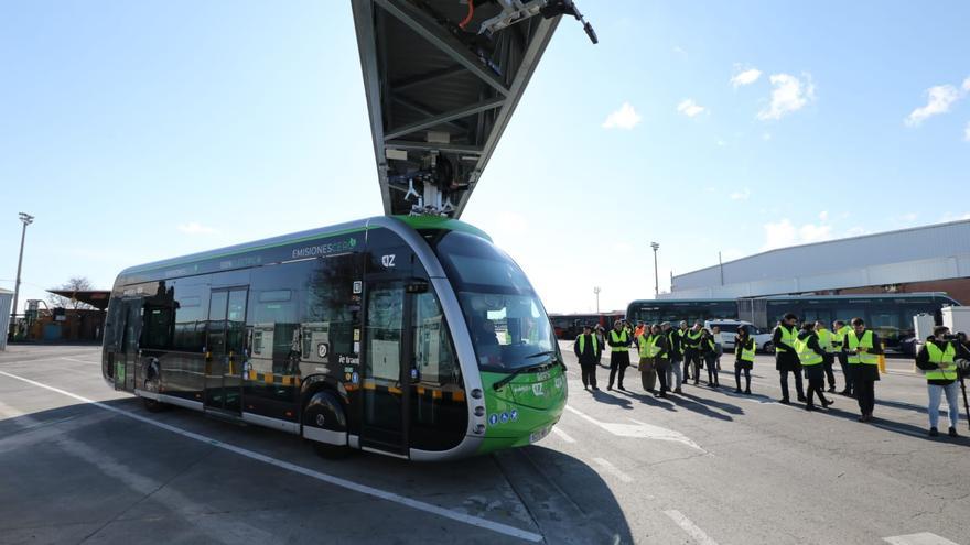 La crisis de suministros ralentiza la llegada de autobuses eléctricos a Zaragoza