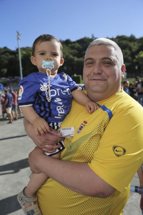 La afición azul no falla a su cita en el Tartiere