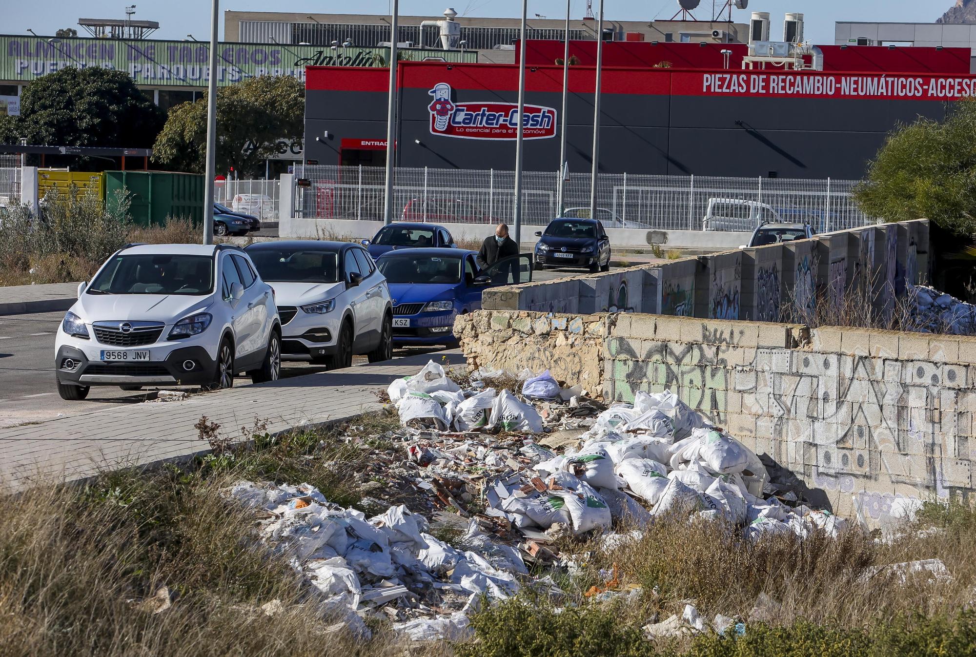 Escombreras ilegales, Ecopuntos y Ecoparque