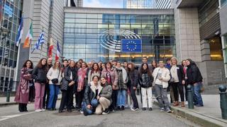 Las escuelas embajadoras en Aragón se encuentran en Bruselas con la eurodiputada aragonesa Isabel García
