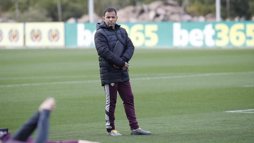 Calleja contempla «un partido de tú a tú»