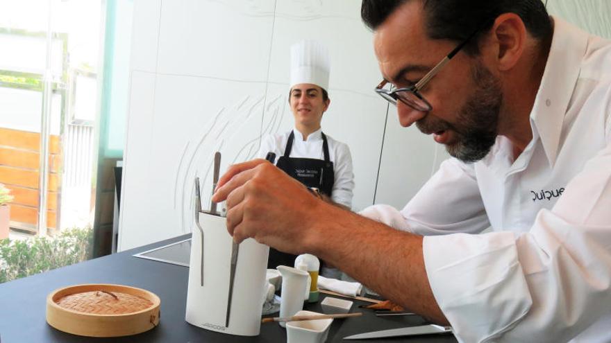 El chef alicantino Quique Dacosta abre en València &#039;Llisa negra&#039;, un restaurante para &quot;mimar&quot; el producto
