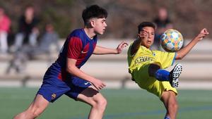 Lucas Bernal es un lateral izquierdo del Infantil B