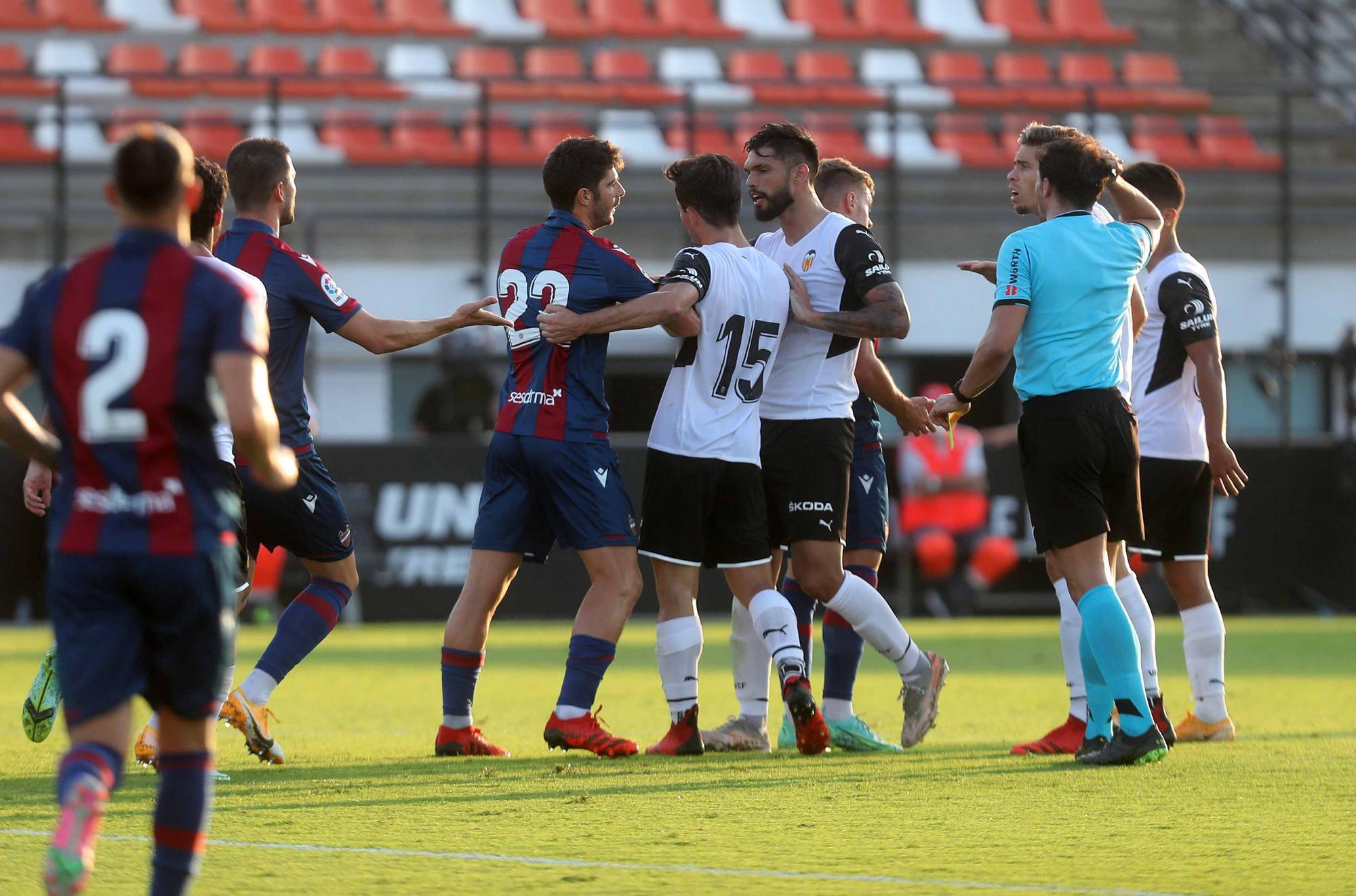 Intensidad y carácter durante el Valencia - Levante