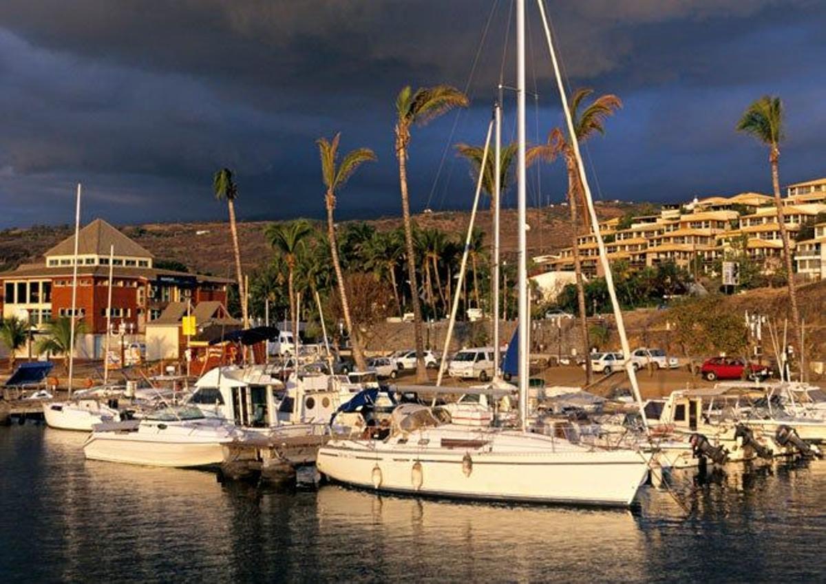 Puerto marítimo en Saint Gilles les Bains.