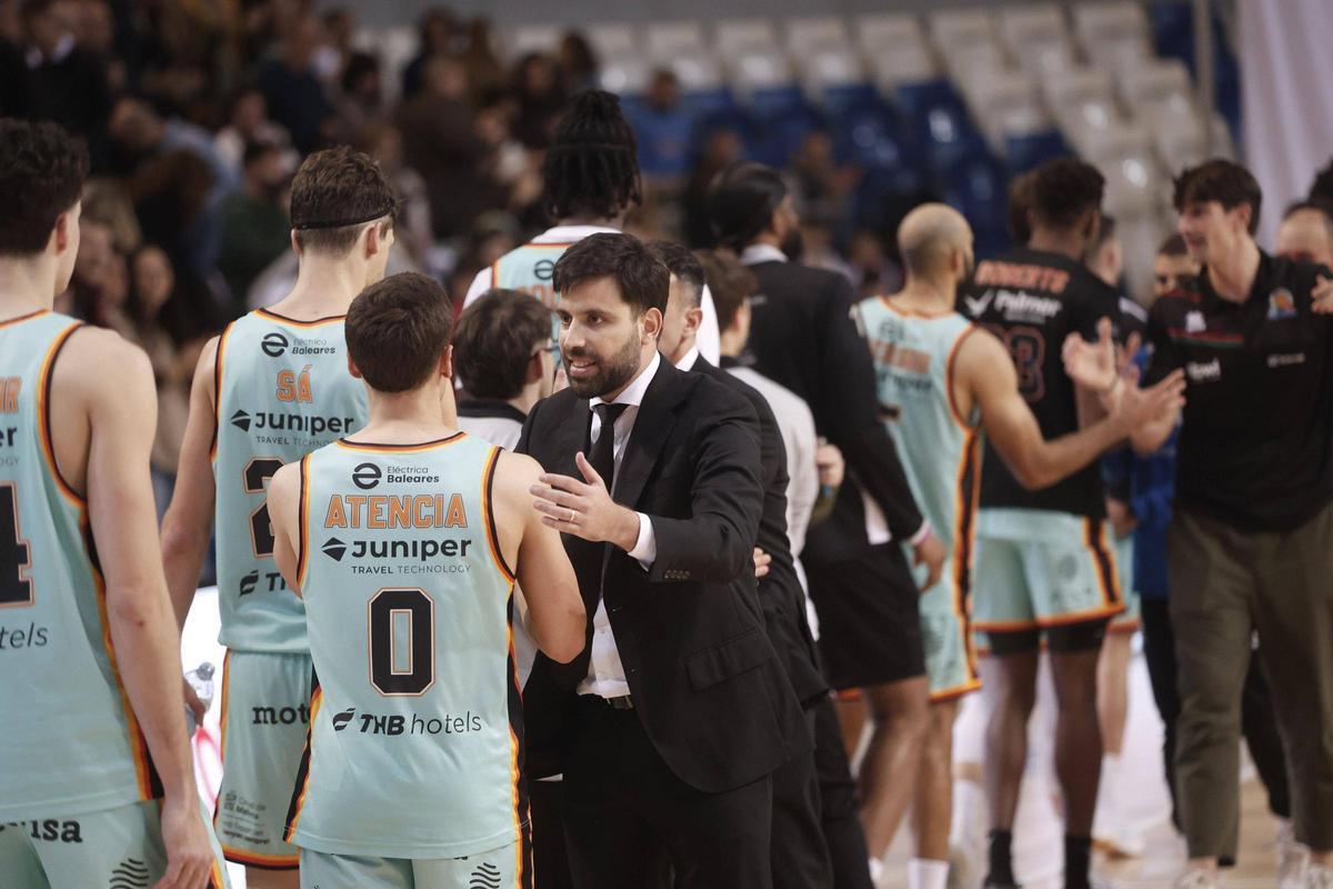 El Fibwi se lleva la victoria ante el Palmer en un derbi apasionante.