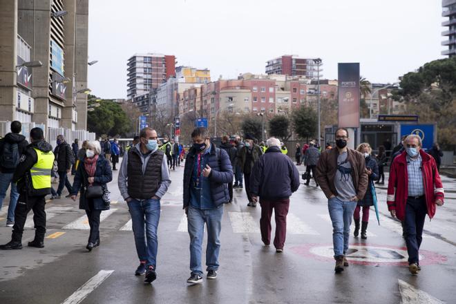 Gran afluencia a lo largo de la mañana en el Camp Nou