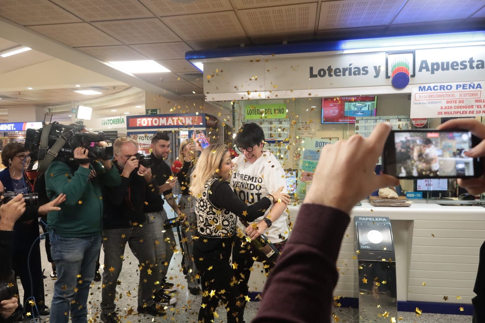 Las imágenes de la alegría que deja el Gordo en Castelló