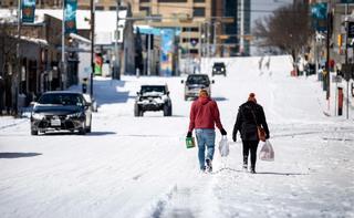 Una tormenta de nieve "sin precedentes" afecta a gran parte de Estados Unidos