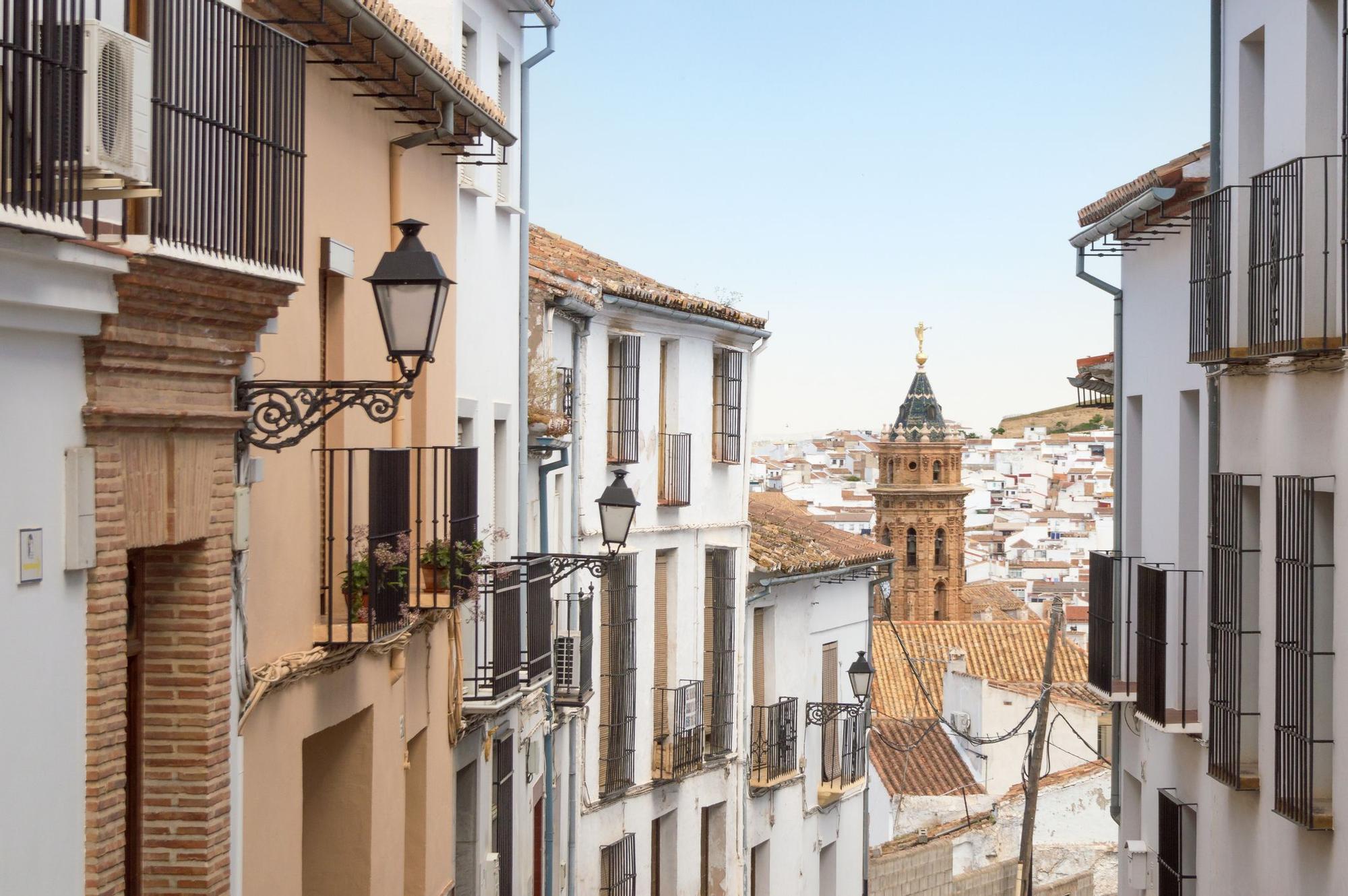 Recorre las calles de Antequera