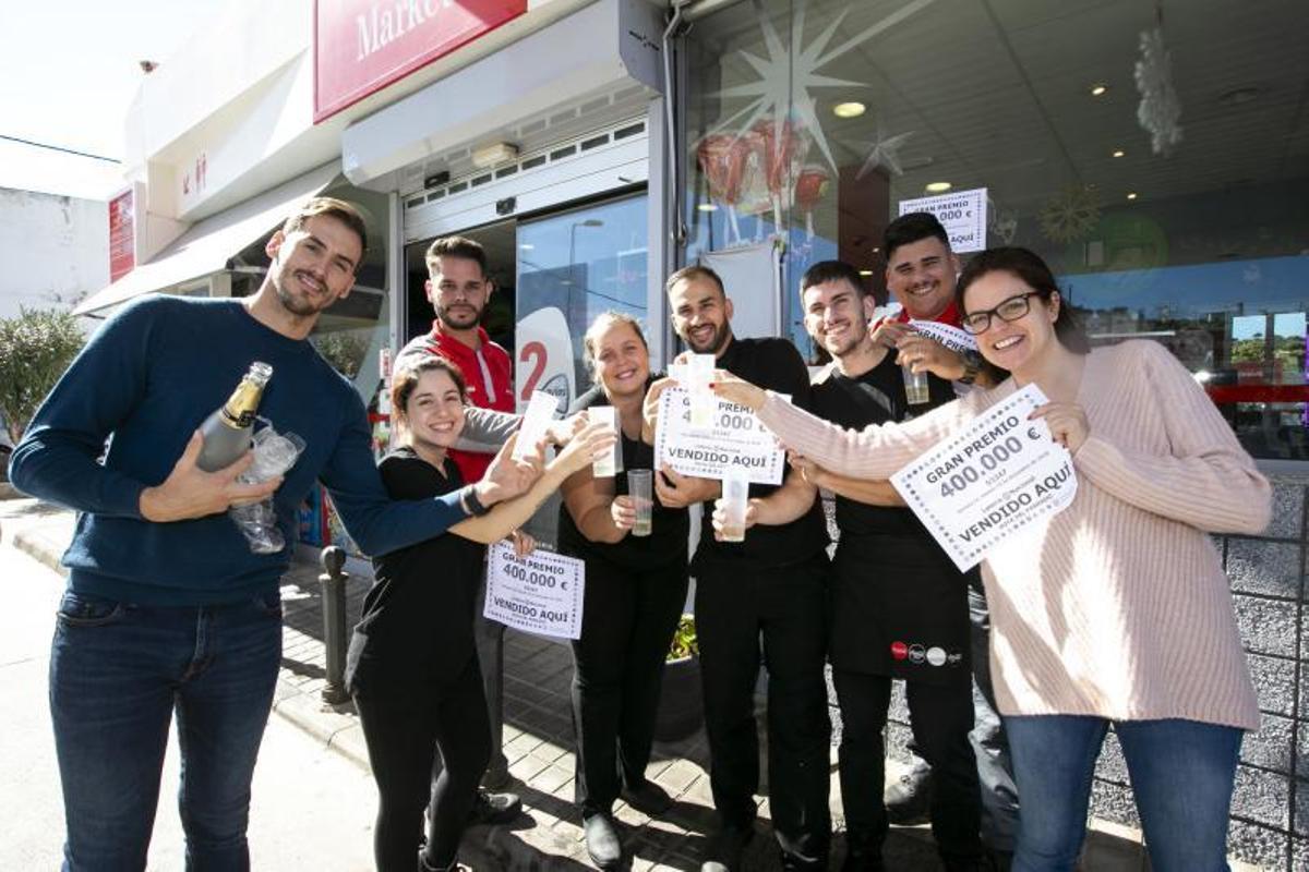 22.12.18. Las Palmas de Gran Canaria. Sorteo de la Loteria de Navidad 2018. Primer premio en la administración de Hoya Parrado. Foto Quique Curbelo  | 22/12/2018 | Fotógrafo: Quique Curbelo