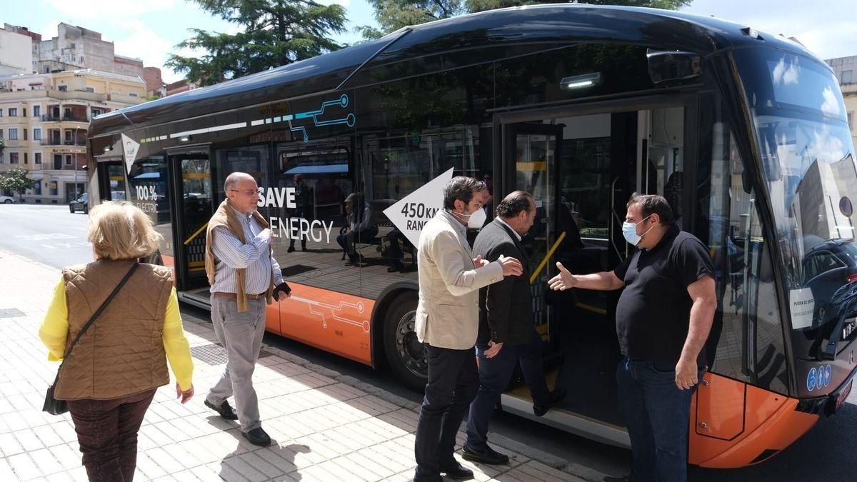 Un autobús de Karsan cuando estuvo de prueba en Badajoz.