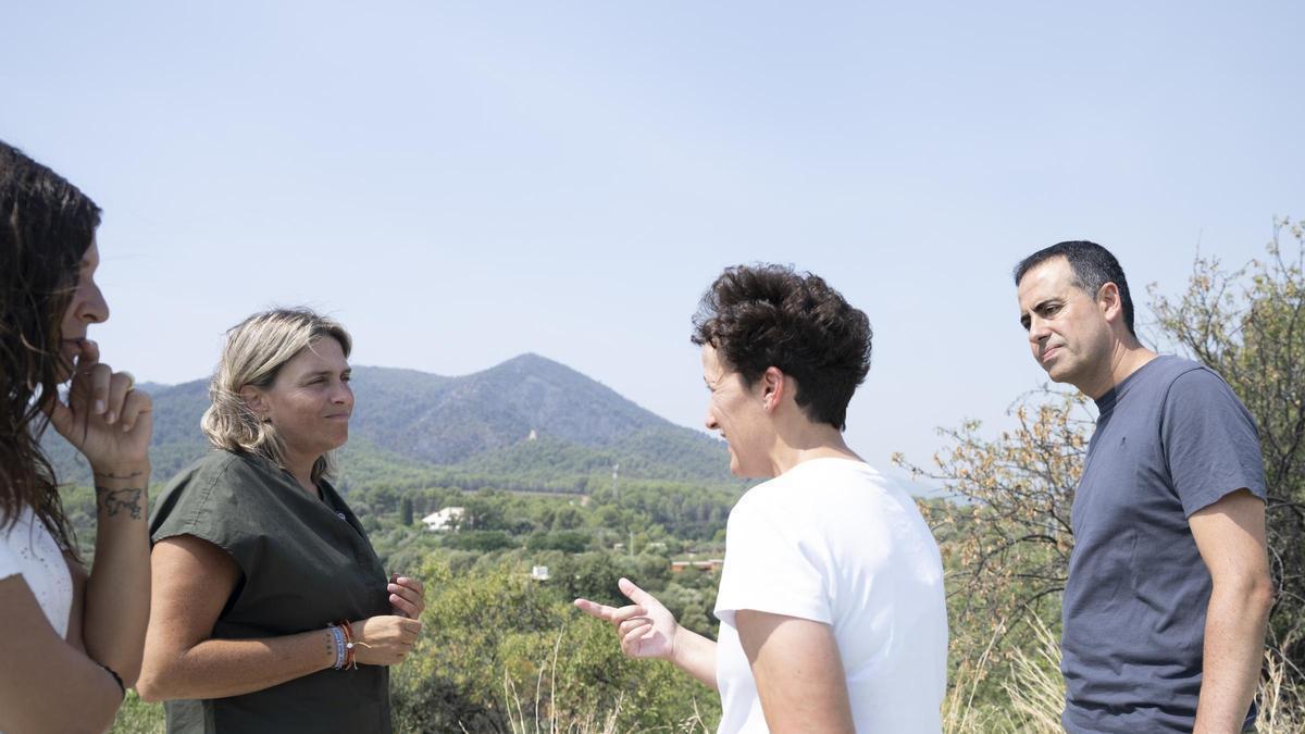 La presidenta de la Diputación, Marta Barrachina, y el vicepresidente Héctor Folgado, con la alcaldesa de Onda, Carmina Ballester.