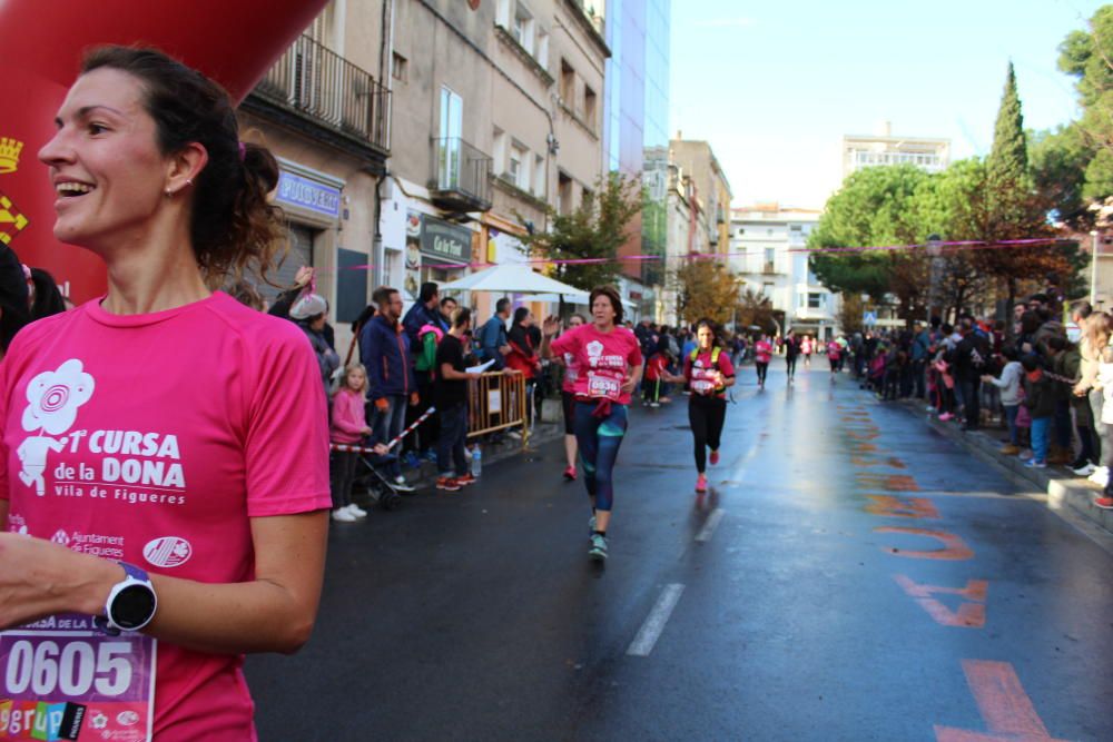 FOTOS de l''arribada de la Cursa de la Dona