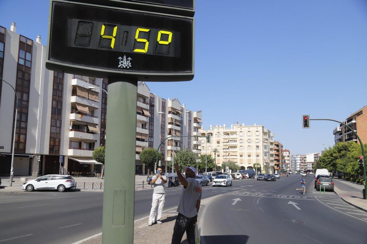 Termómetro en una jornada calurosa en Córdoba.