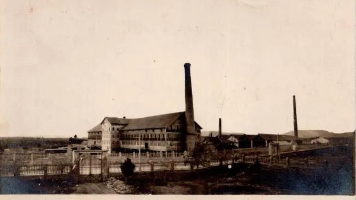 Imagen antigua de la primera cerámica alicantina