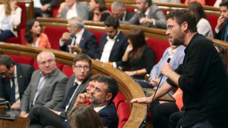 CSQP es parteix durant el debat de la llei del referèndum