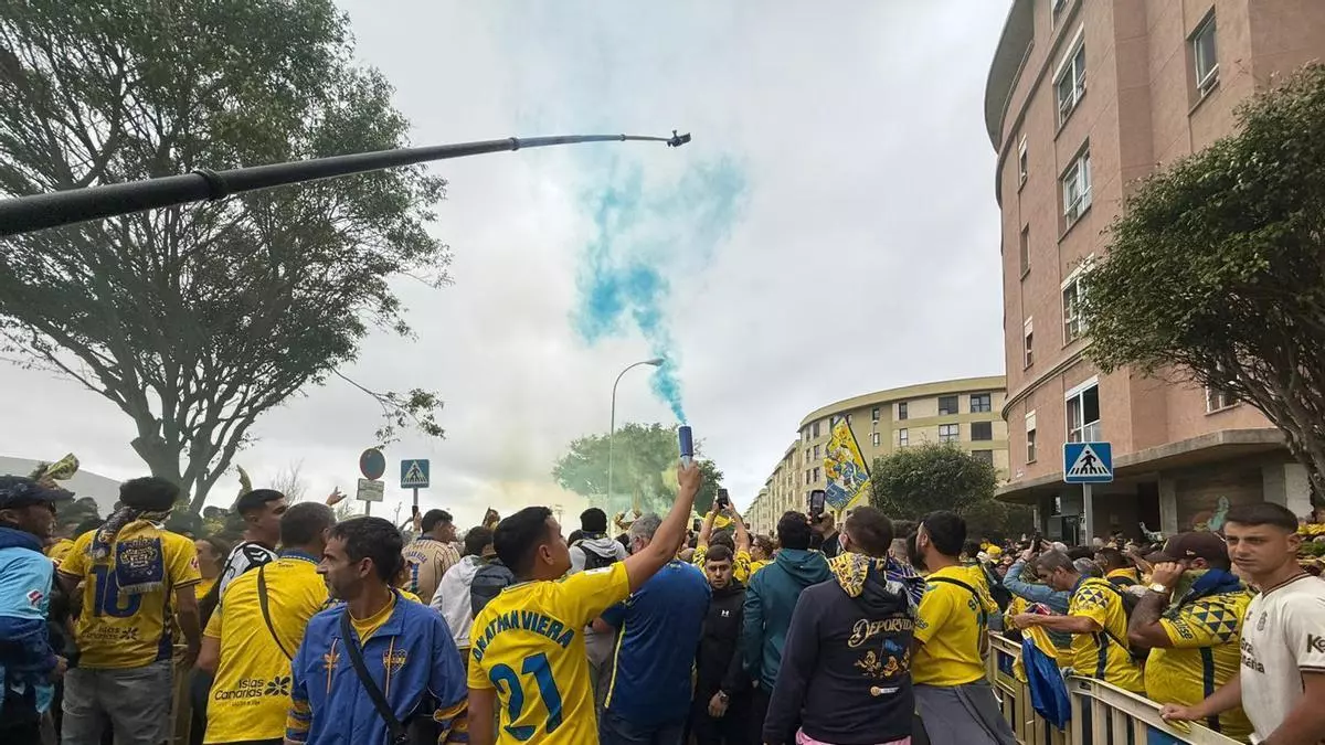 'UD Las Palmas Fondos de Segura' a las 18.00 horas: fuego, pasión, una silla de ruedas y una doña de cartón