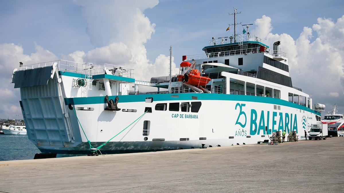 Así es el primer ferry eléctrico de España: el Cap de Barbaria de Baleària