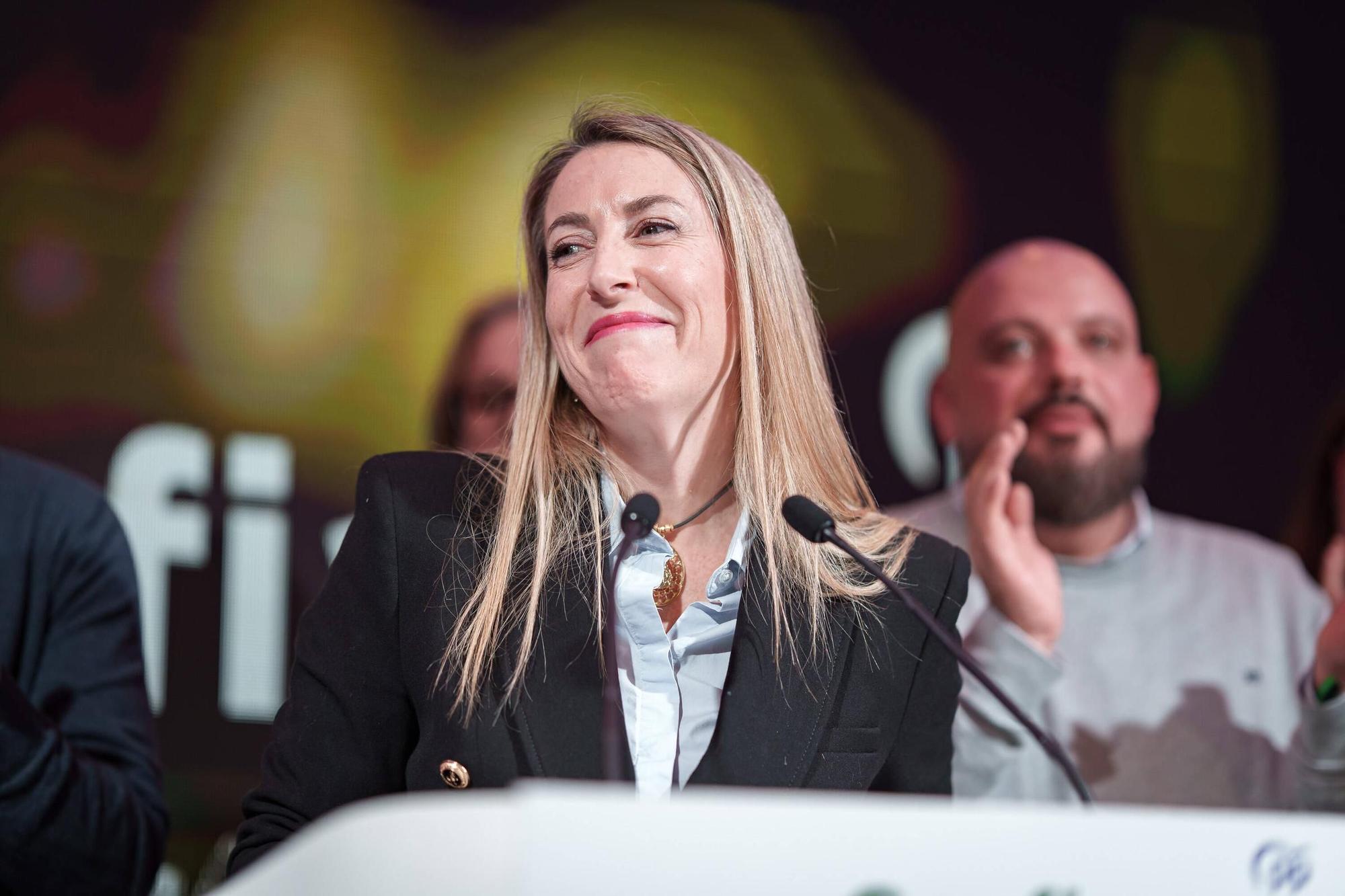 FOTOGALERÍA | María Guardiola gana las elecciones