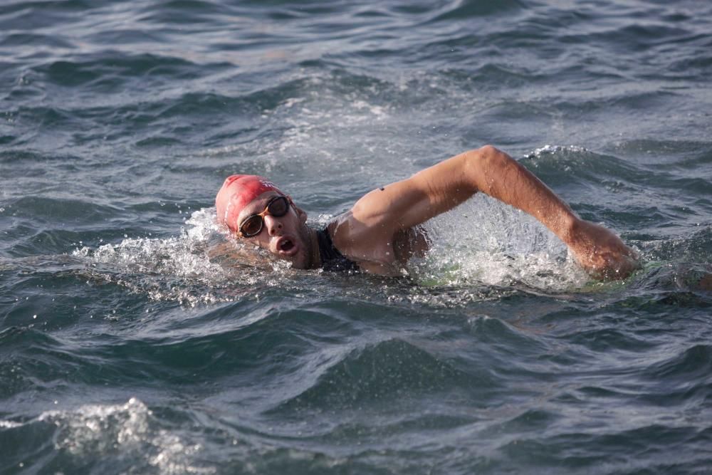 Triatlón: Paco Arnau y Carol Sitges ganan en el Passeig Marítim