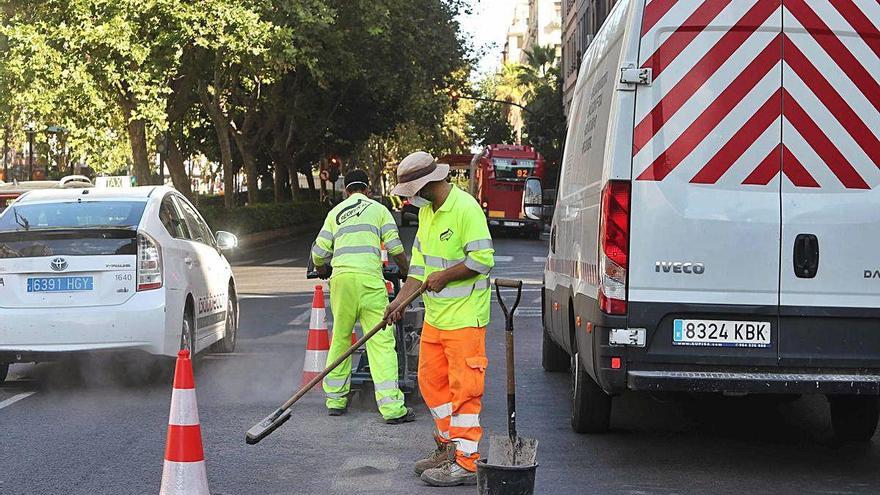 Las obras de señalización viaria continuaban ayer.