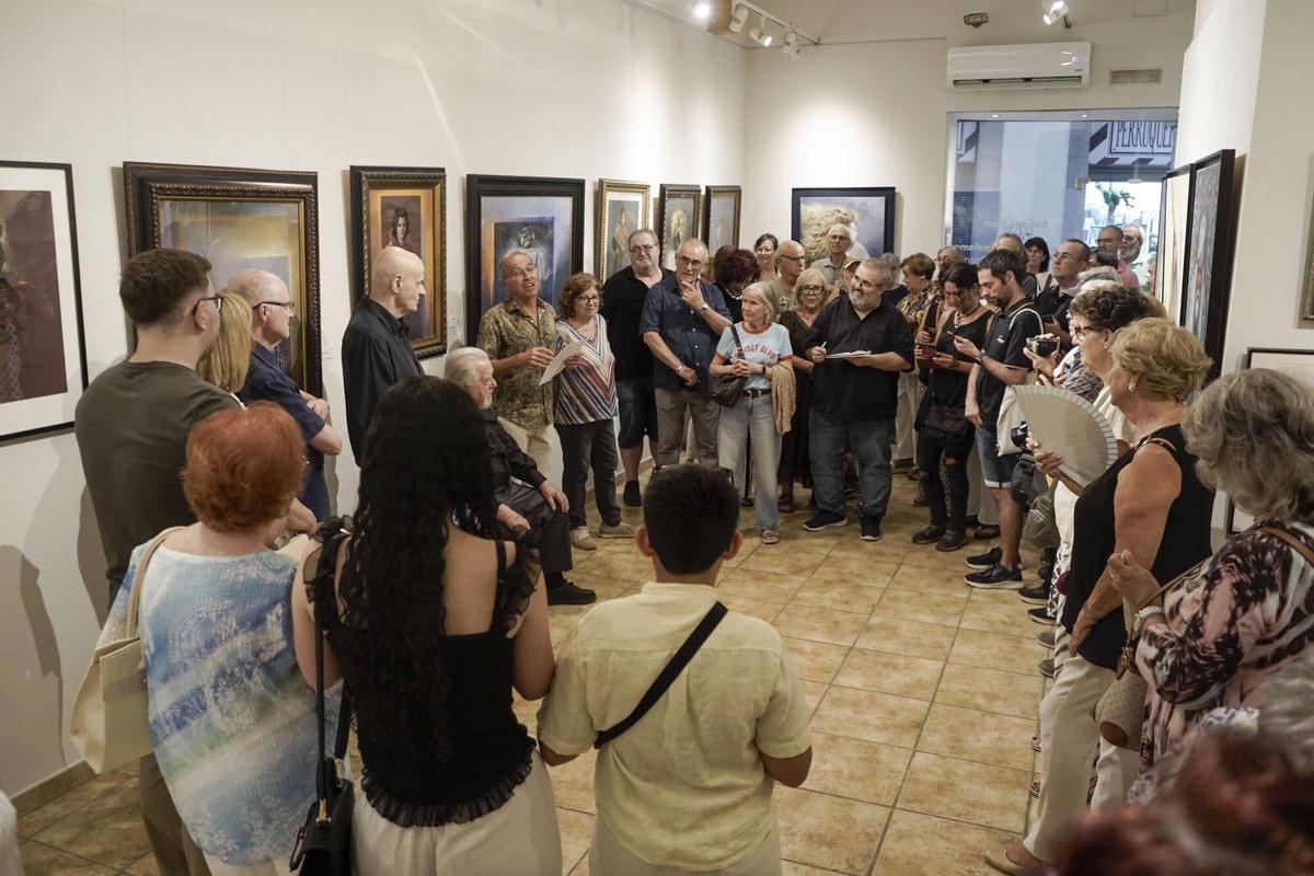 La inauguració de les pintures de Rafael López Pozo, en imatges