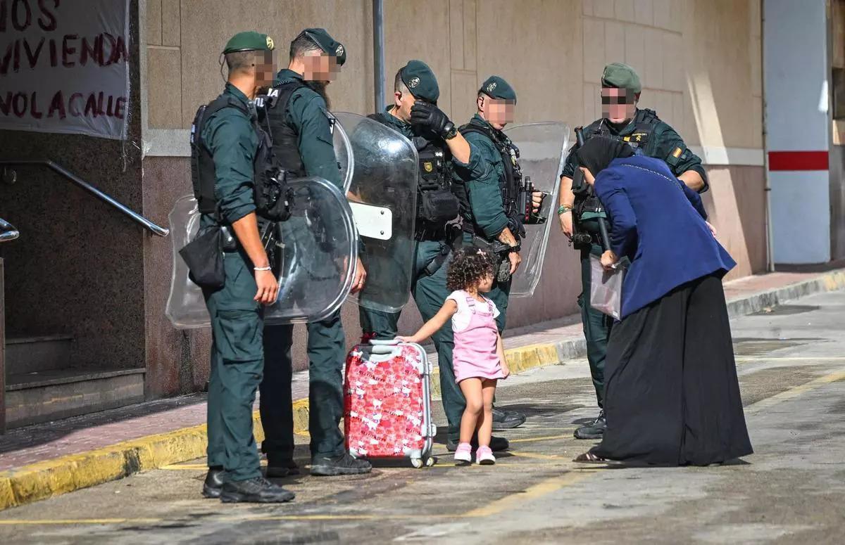 La niña de tres años y medio que ha pasado la noche en casa de una prima