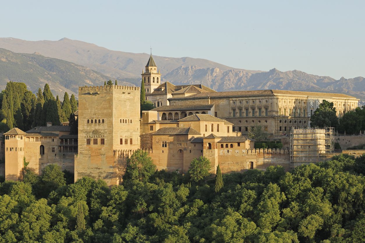 La Alhambra es uno de los muchos elementos pertenecientes a la lista de Patrimonio de la Humanidad que encontramos en España