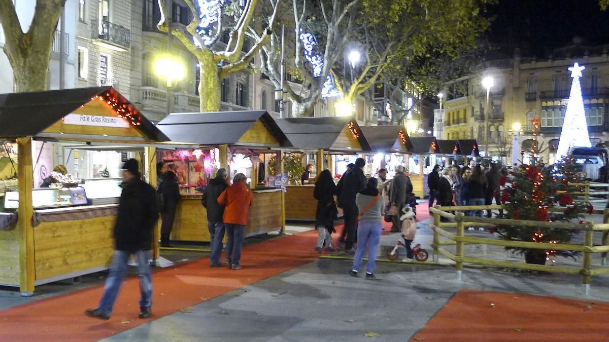 Parades de Nadal a la Rambla de Figueres.