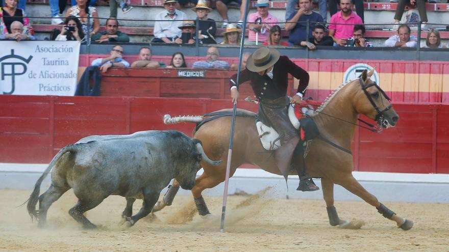 Encontronazo Diego Ventura&amp;Guillermo Hermoso con los toros de Adolfo Martín en Castellón