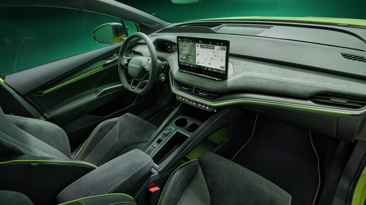 Interior del Skoda Elroq RS