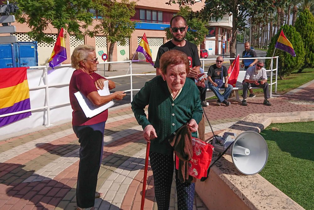 Homenaje republicano a Miguel Hernández en Orihuel