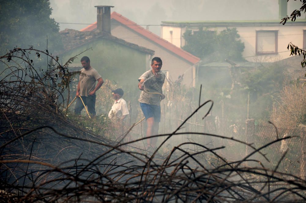 El fuego arrasa más de 3.000 hectáreas en Ourense