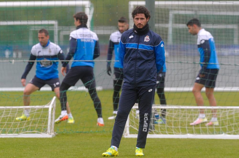 Preparativos para recibir al Barcelona en Riazor